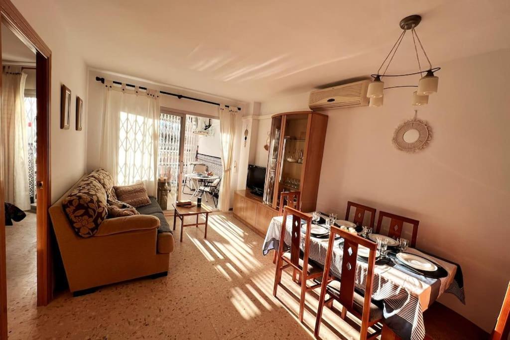 Azul 2 Bedroom Apartment In Salou Tarragona Ngoại thất bức ảnh