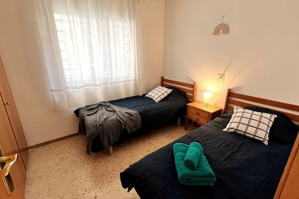 Azul 2 Bedroom Apartment In Salou Tarragona Ngoại thất bức ảnh