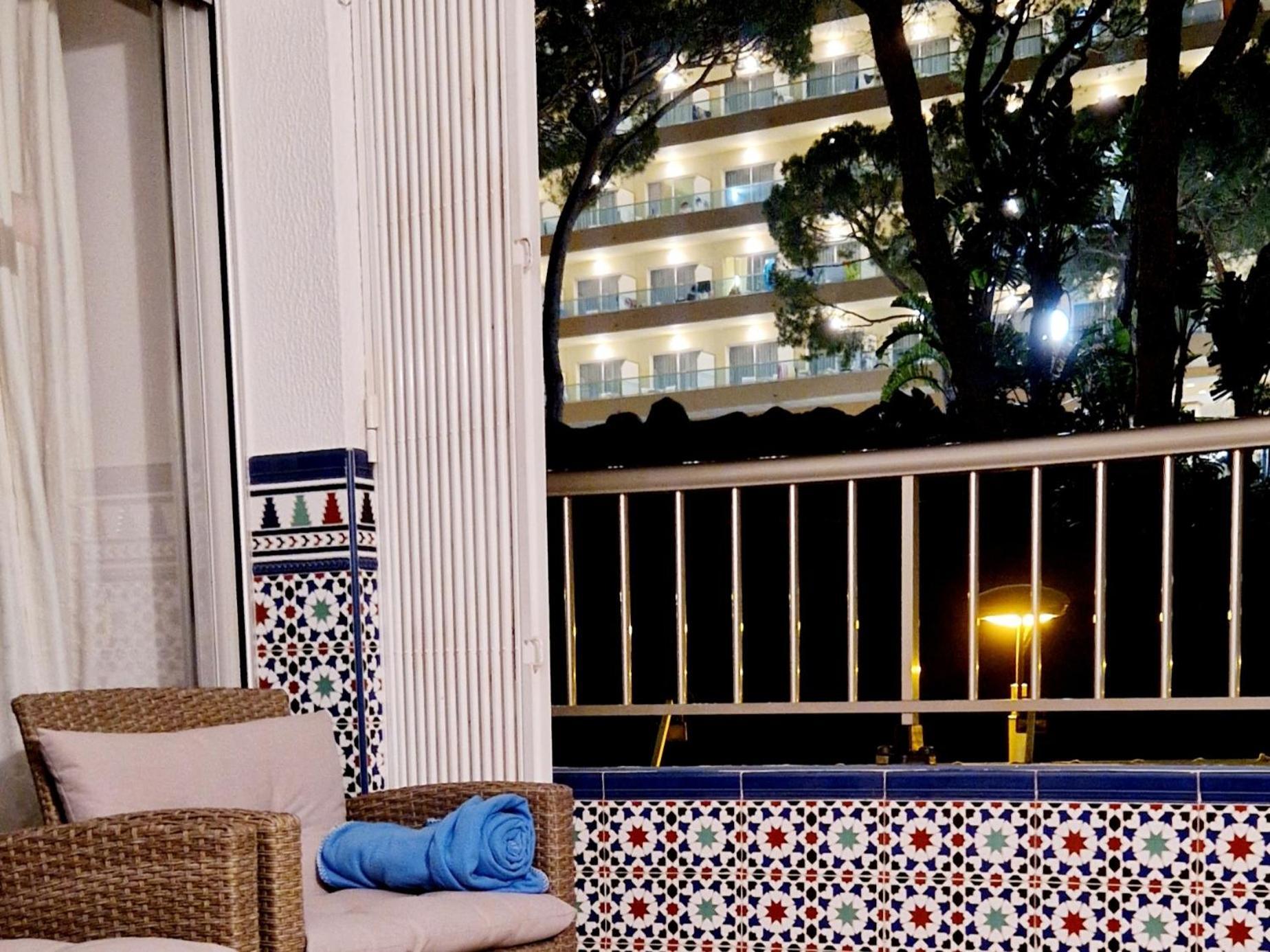 Azul 2 Bedroom Apartment In Salou Tarragona Ngoại thất bức ảnh